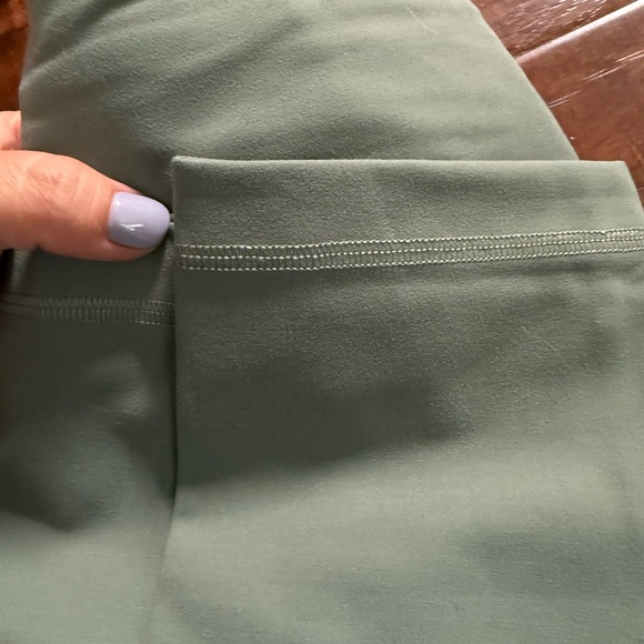 Lululemon Women’s Grey Eucalyptus Leggings High Rise Crop 23” Wunder Train - Picture 5 of 5